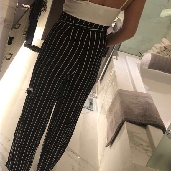 Black and white striped jumpsuit - Picture 4 of 5